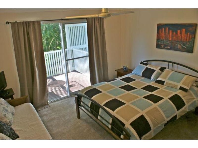 35 Miawela Street, Norman Park QLD 4170