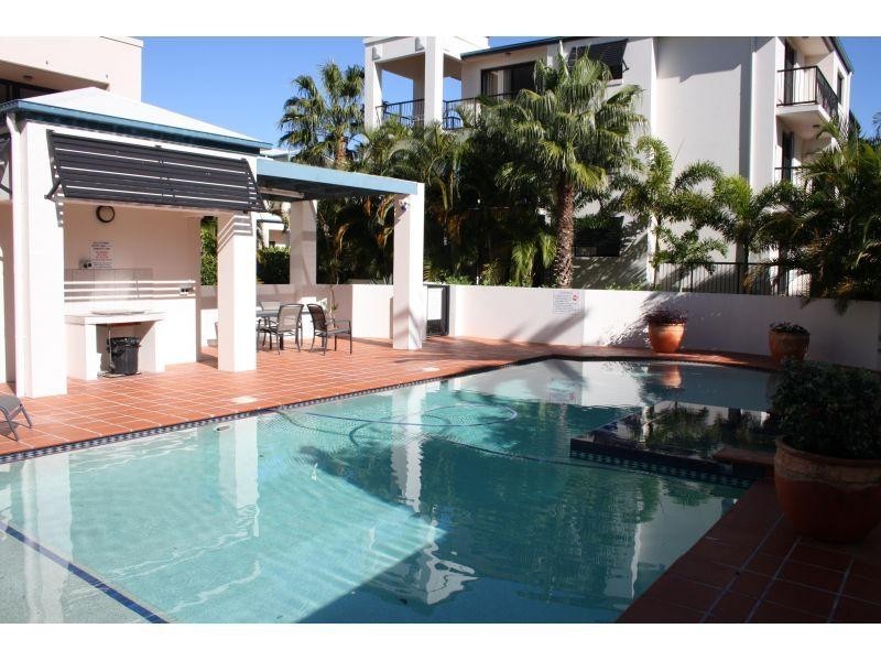 38 Labrador Street, Labrador QLD 4215