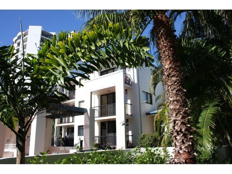 38 Labrador Street, Labrador QLD 4215