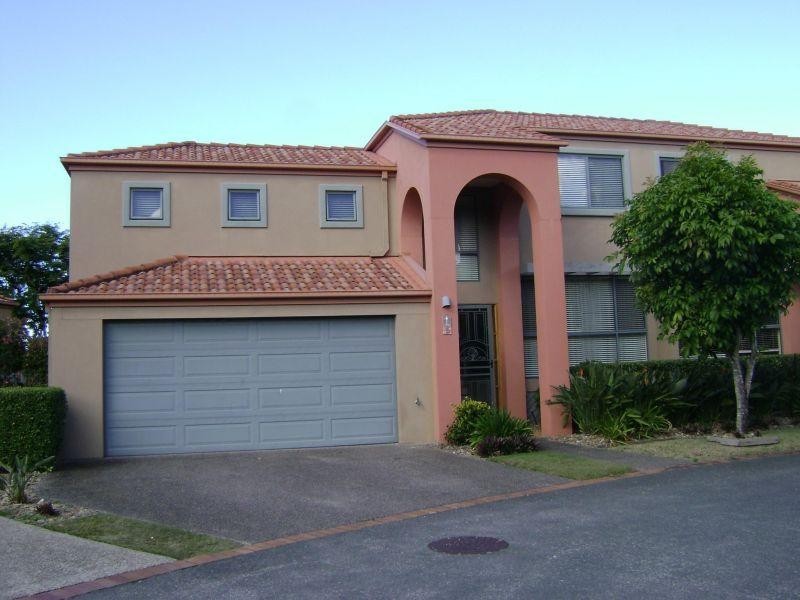 20 Fairway Drive, Clear Island Waters QLD 4226