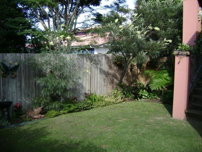 20 Fairway Drive, Clear Island Waters QLD 4226