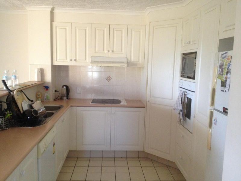 36 ALEXANDRA AVE, Broadbeach QLD 4218