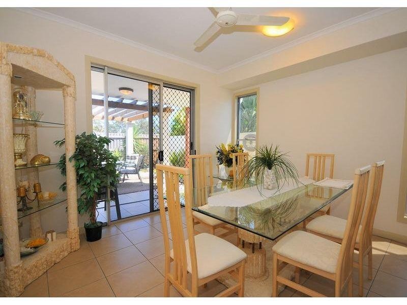 104/230 Pulgul Street, Urangan QLD 4655