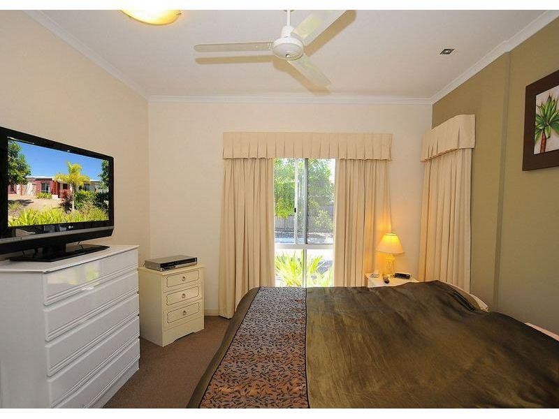 104/230 Pulgul Street, Urangan QLD 4655