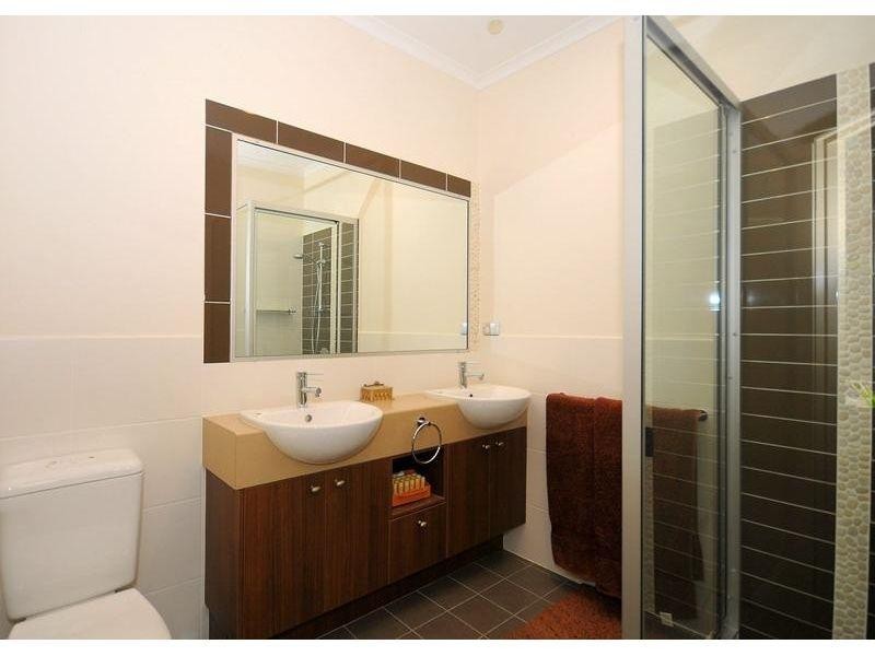 104/230 Pulgul Street, Urangan QLD 4655