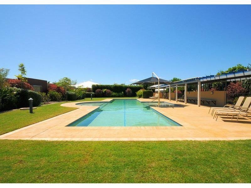 104/230 Pulgul Street, Urangan QLD 4655