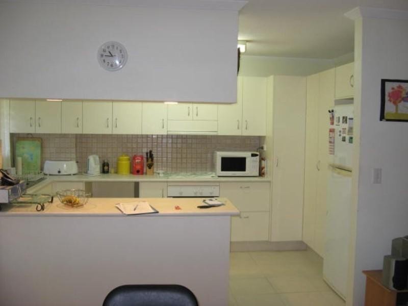 111 Markeri Street, Mermaid Waters QLD 4218