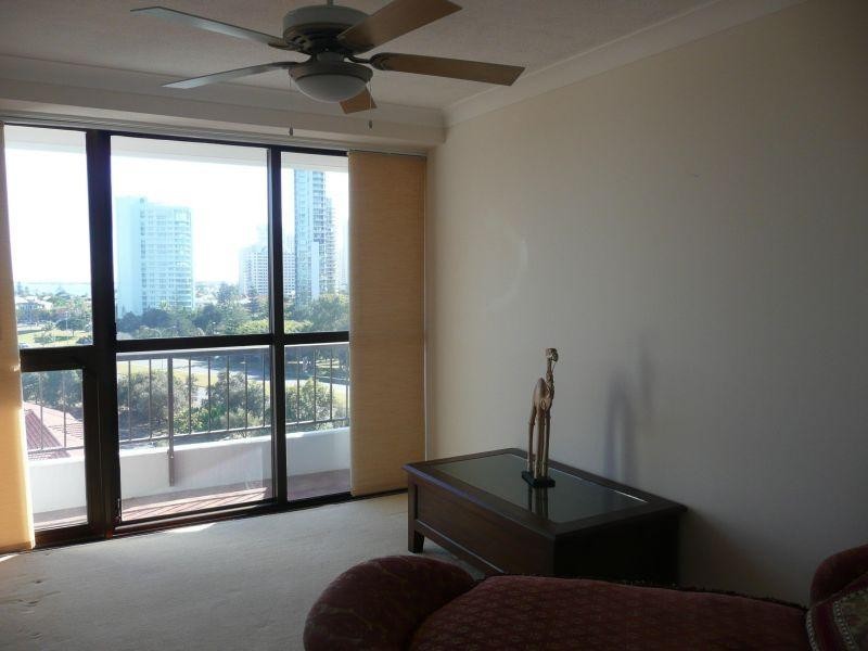12/18 Commodore Drive, Paradise Waters QLD 4217
