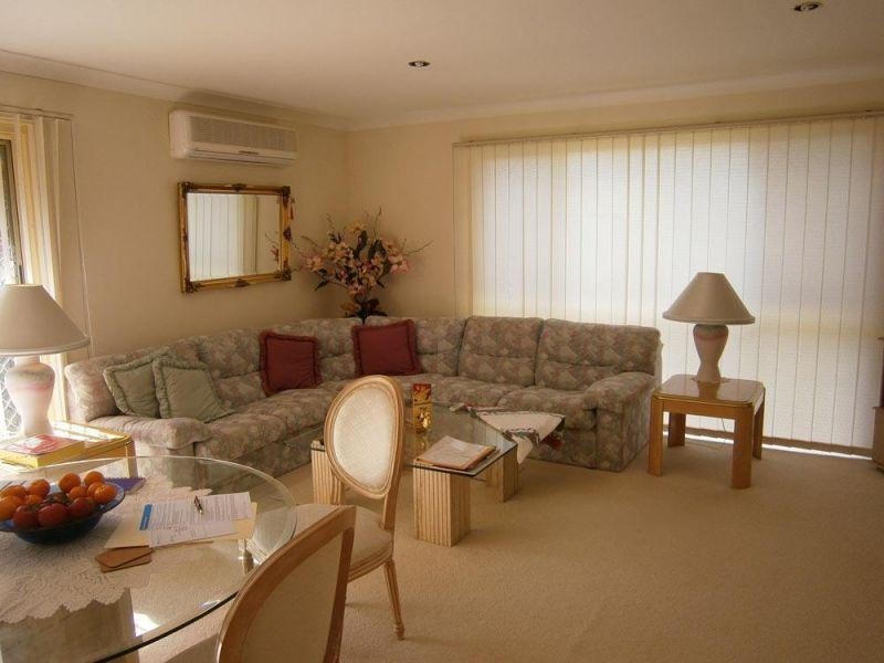 23 Tristan Court, Benowa QLD 4217