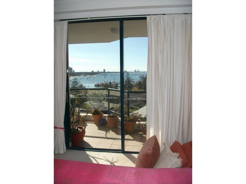 22 Montgomery Avenue, Main Beach QLD 4217