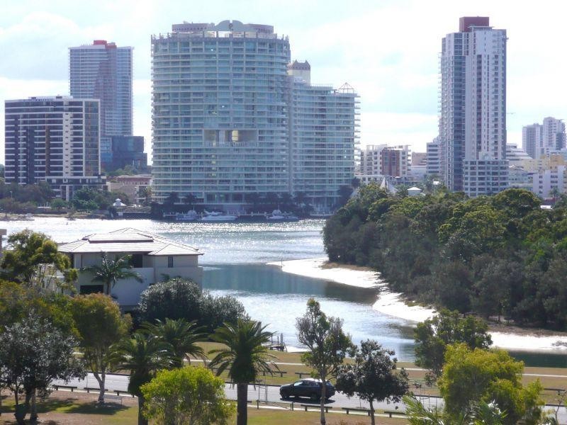 26/20 Commodore Drive, Paradise Waters QLD 4217