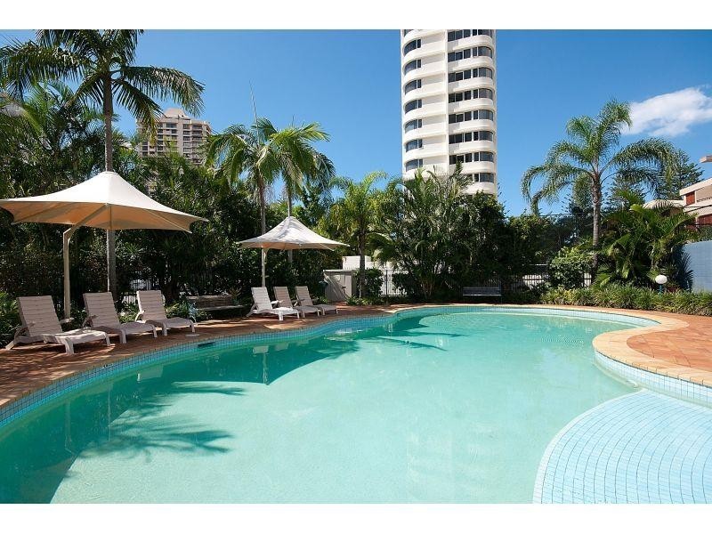 22 Montgomery Avenue, Main Beach QLD 4217