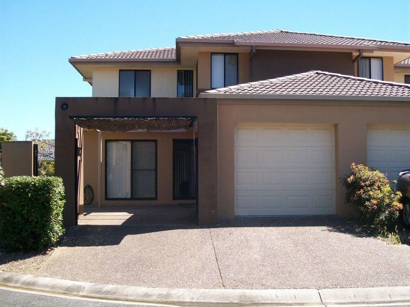 18/2 Tuition Street, Upper Coomera QLD 4209