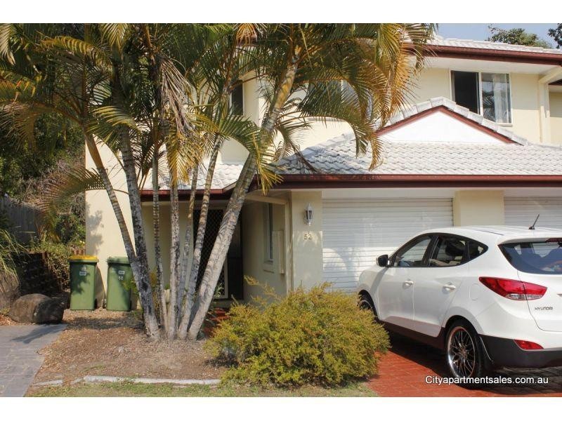 52/102 Alexander Drive, Highland Park QLD 4211