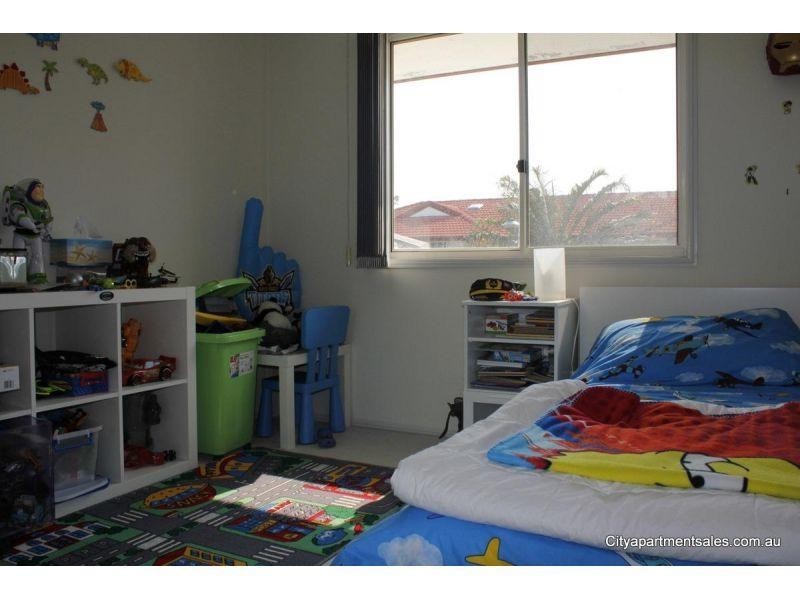 52/102 Alexander Drive, Highland Park QLD 4211