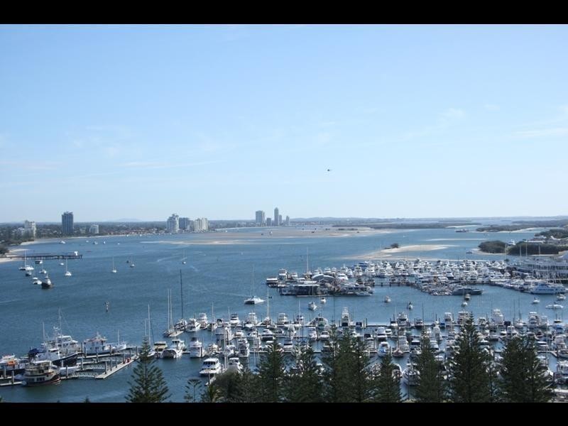 22 Montgomery Avenue, Main Beach QLD 4217