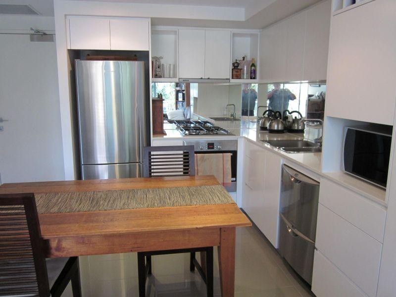 438 Marine Parade, Biggera Waters QLD 4216