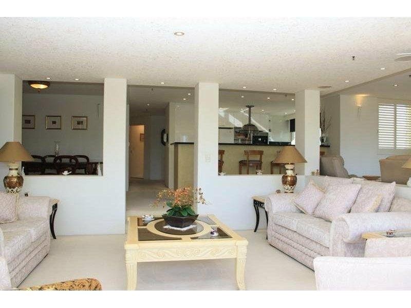1 Peak Avenue, Main Beach QLD 4217