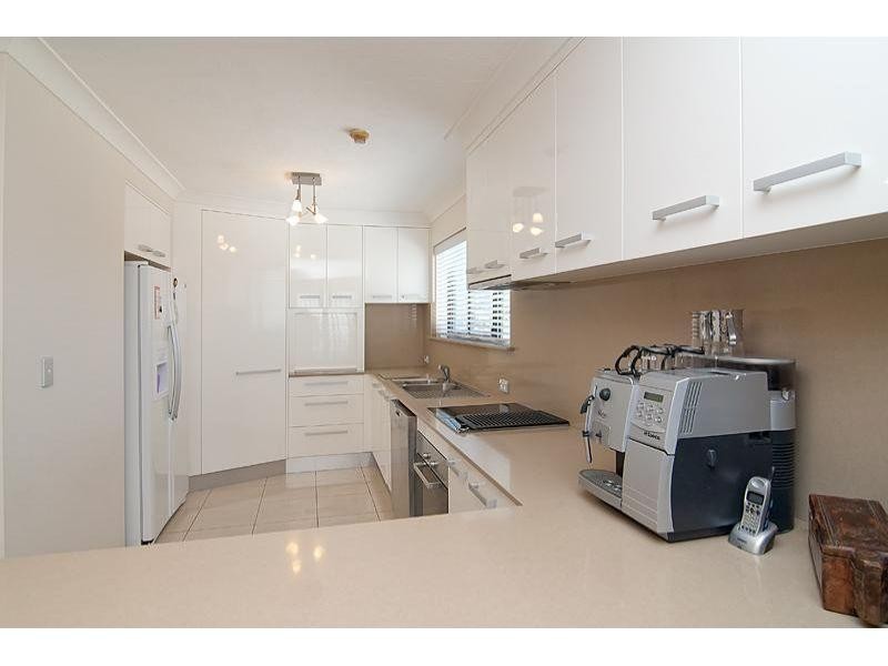 Apartment/1b/166-170 Marine Parade, Coolangatta QLD 4225
