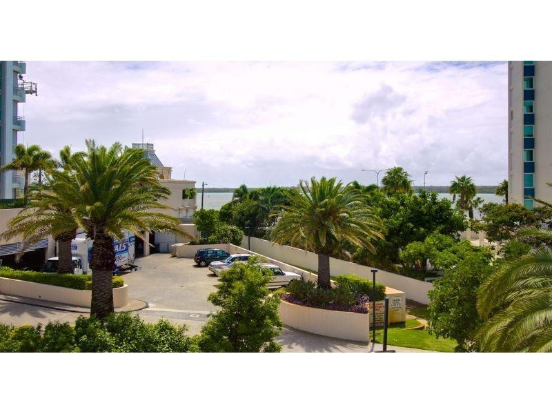 38 Labrador Street, Labrador QLD 4215