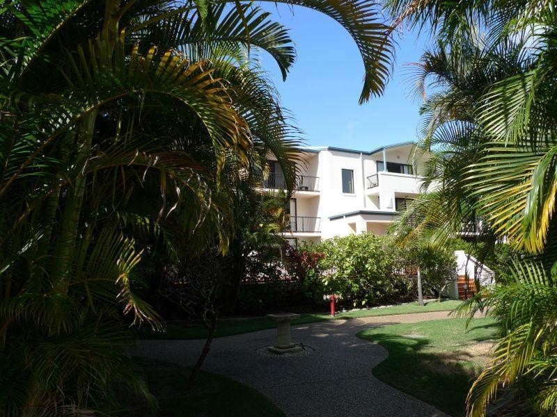 38 Labrador Street, Labrador QLD 4215