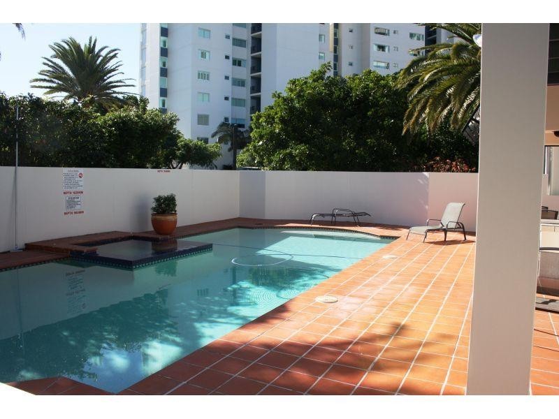 38 Labrador Street, Labrador QLD 4215