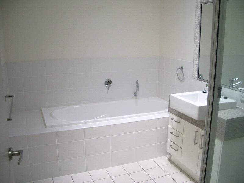 34/230 Pulgul Street, Urangan QLD 4655