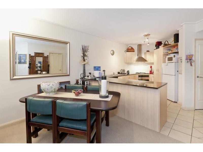 9 Sylvan Road, Toowong QLD 4066