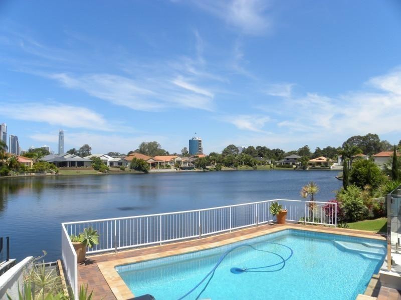 45/40 Cotlew Street East, Southport QLD 4215