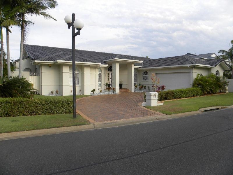 45/40 Cotlew Street East, Southport QLD 4215