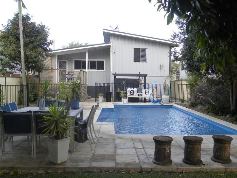 112 Muir St, Labrador QLD 4215