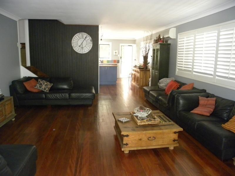 112 Muir St, Labrador QLD 4215