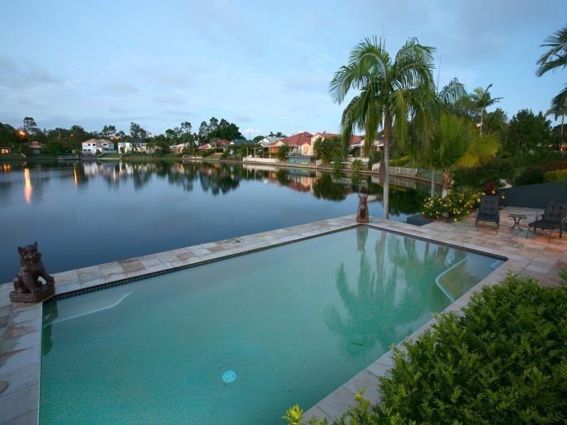 40 Cotlew Street East, Southport QLD 4215