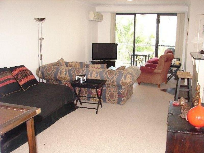 19/6 Fifth Avenue, Burleigh Heads QLD 4220