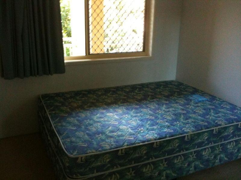 36 ALEXANDRA AVE, Broadbeach QLD 4218