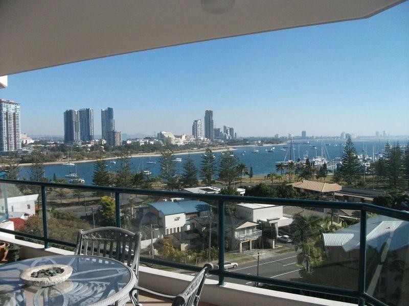 27/22 Montgomery Avenue, Main Beach QLD 4217