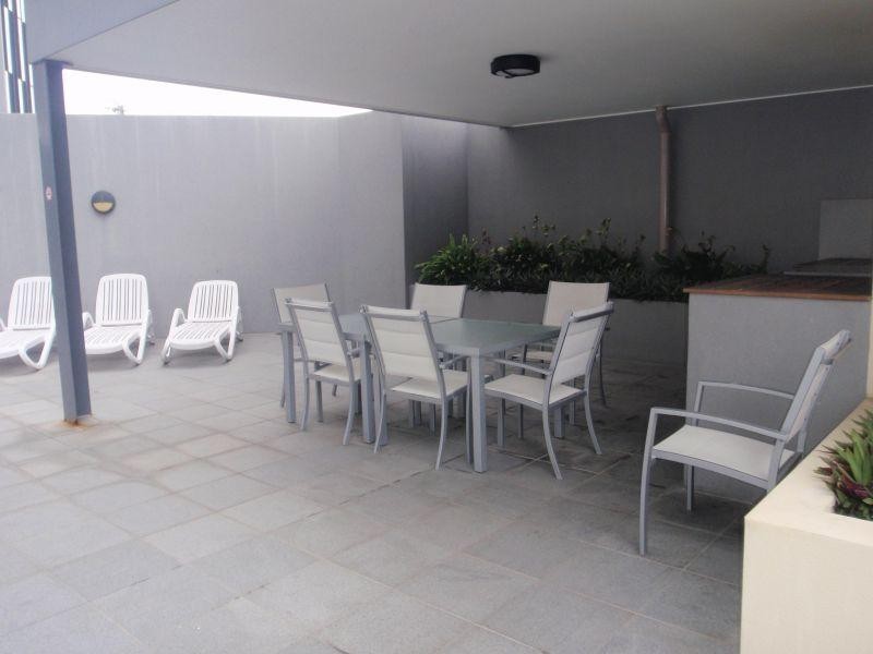 32 Stanley Street, Townsville City QLD 4810