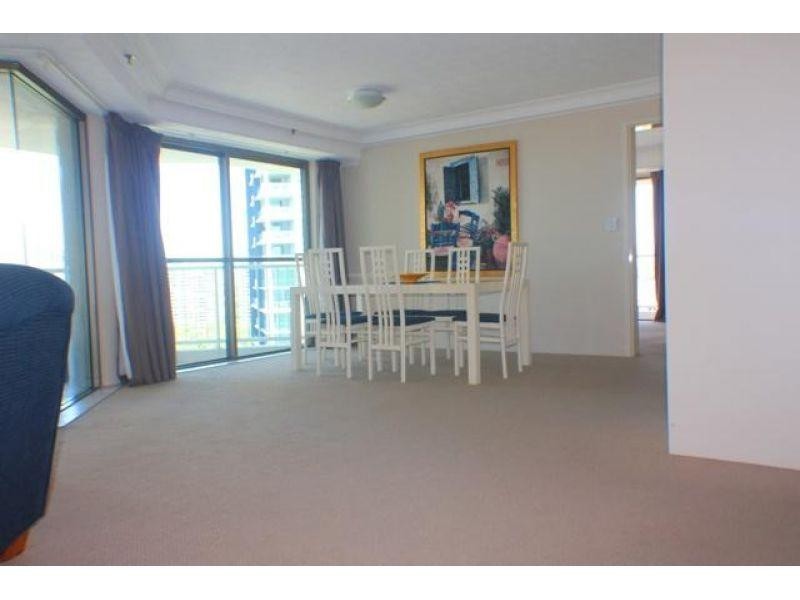 20 Cronin Avenue, Main Beach QLD 4217