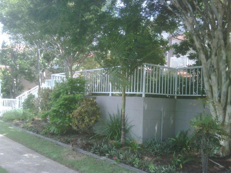 Chevron Island QLD 4217