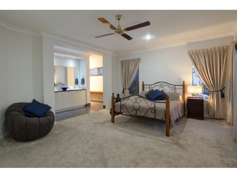 10 Koolang Crescent, Reedy Creek QLD 4227