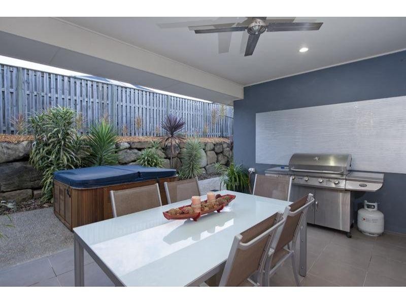 10 Koolang Crescent, Reedy Creek QLD 4227