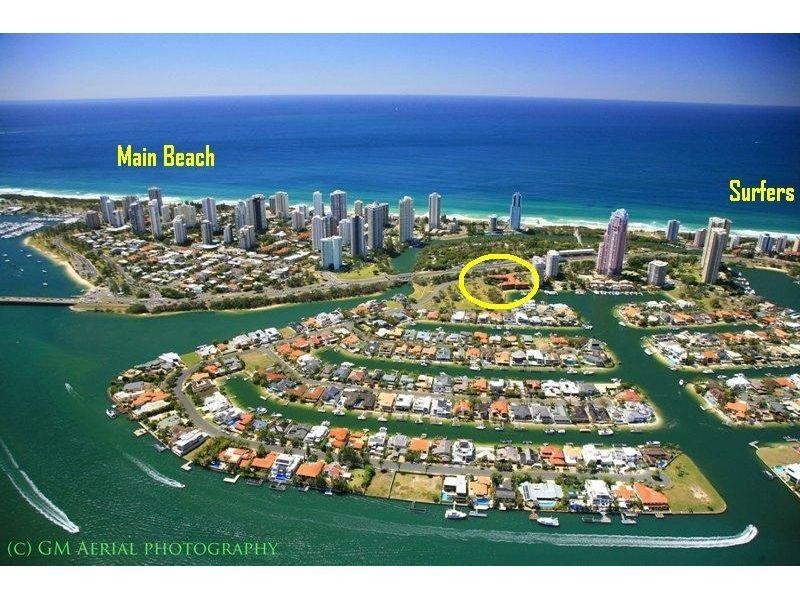 22 Commodore Drive, Paradise Waters QLD 4217