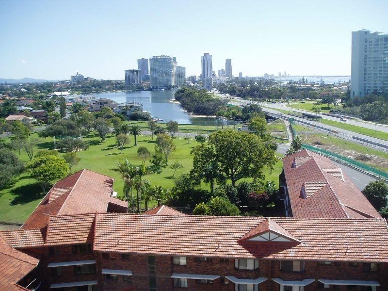 22 Commodore Drive, Paradise Waters QLD 4217
