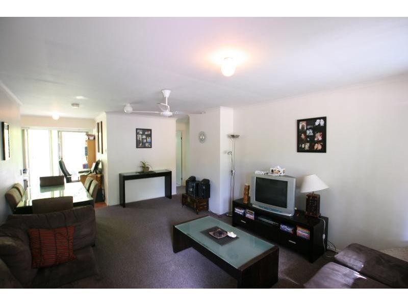 24/1 Golden Palms Court, Ashmore QLD 4214