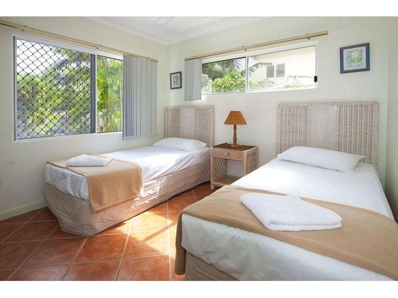 57 Vasey Esplanade, Trinity Beach QLD 4879