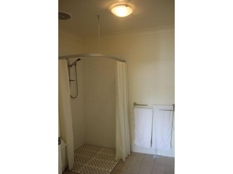 10/126 Board Street, Deagon QLD 4017