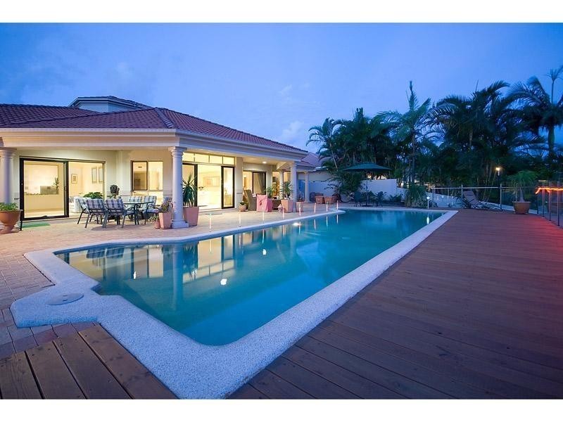 26/40 Cotlew Street East, Southport QLD 4215