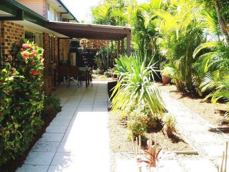 23 Tristan Court, Benowa QLD 4217