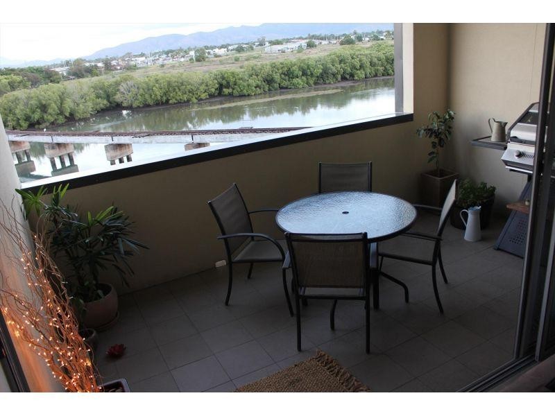 32 Stanley Street, Townsville City QLD 4810