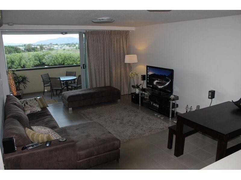 32 Stanley Street, Townsville City QLD 4810